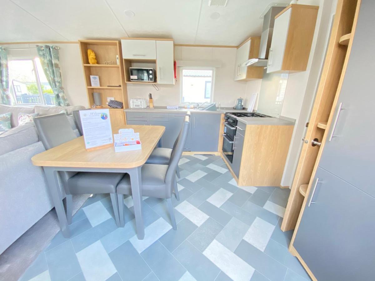Squirrels Nest - Hot Tub - Pet Friendly Βίλα South Cerney Εξωτερικό φωτογραφία