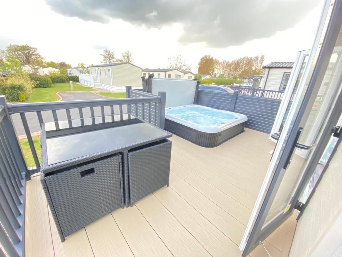Squirrels Nest - Hot Tub - Pet Friendly Βίλα South Cerney Εξωτερικό φωτογραφία